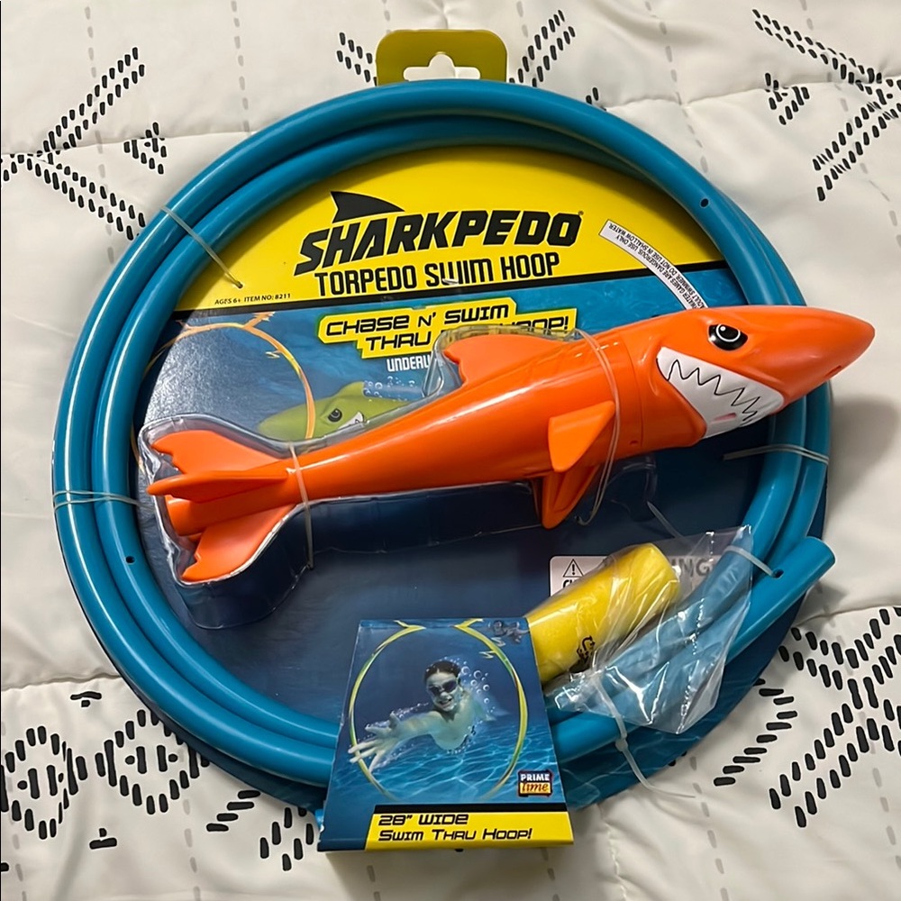 NEW Sharkpedo Torpedo Swim Hoop underwater pool toy